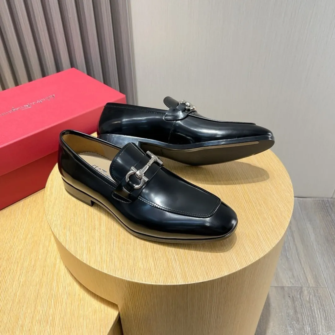 Men's Men's Shoes💰P640💰🔥《Ferragamo》👏Latest • High-end top brand luxury ~ purchasing agency, top quality ~. New fashionable business men's shoes🔜The uppers are made of original open-edge beaded cowhide➕cowhide·lining, with fine workmanship. The original stylish and soft combination wear-resistant and non-slip outsole is light and comfortable on the feet. The real thing looks better in real photos. Size: 38--44